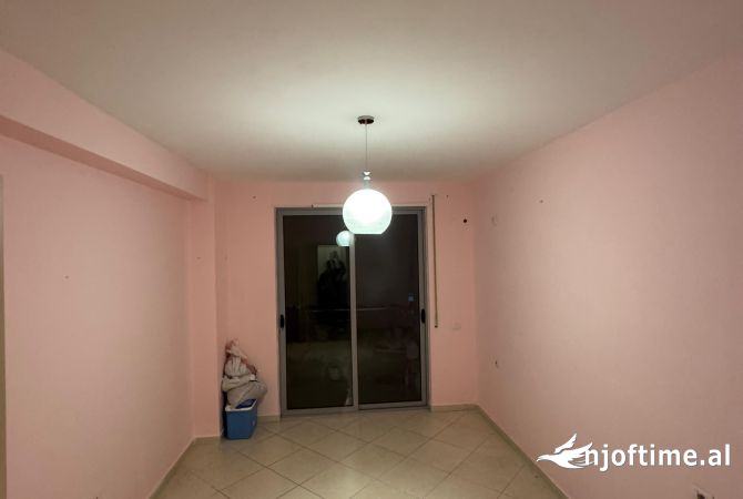 Shtepi ne shitje 2+1 ne Tirane - 125,000 Euro