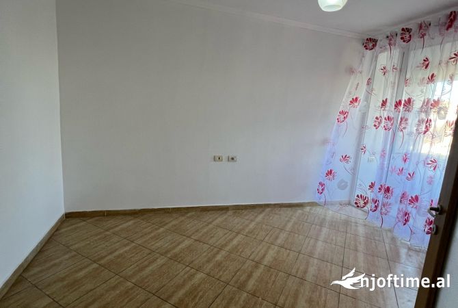 Shtepi ne shitje 1+1 ne Tirane - 93,000 Euro