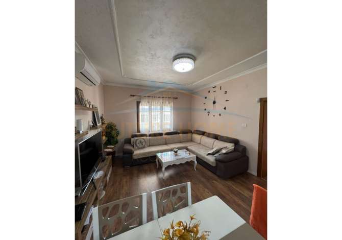 Shtepi ne shitje Shtepi Private ne Tirane, 5+1, Mobilimi E mobiluar, Pagesa 230,000  Euro.