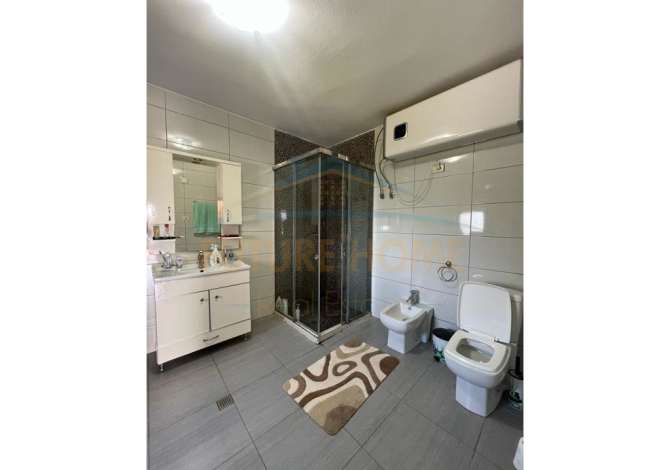 Shtepi ne shitje Shtepi Private ne Tirane, 5+1, Mobilimi E mobiluar, Pagesa 230,000  Euro.