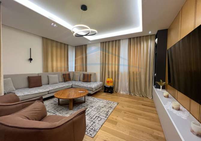 Shtepi ne shitje 3+1 ne Tirane - 375,000 Euro