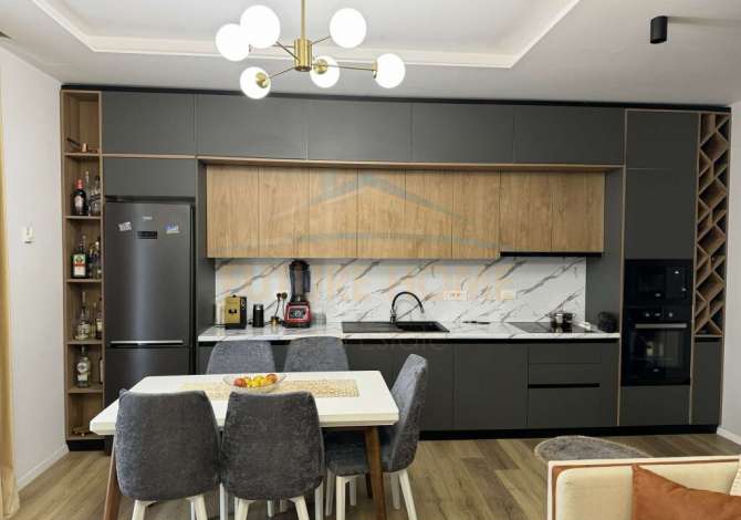 Shtepi ne shitje 3+1 ne Tirane - 150,000 Euro