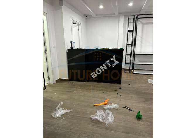 Ambient biznesi me qera 3+1 ne Tirane - 1,000 Euro