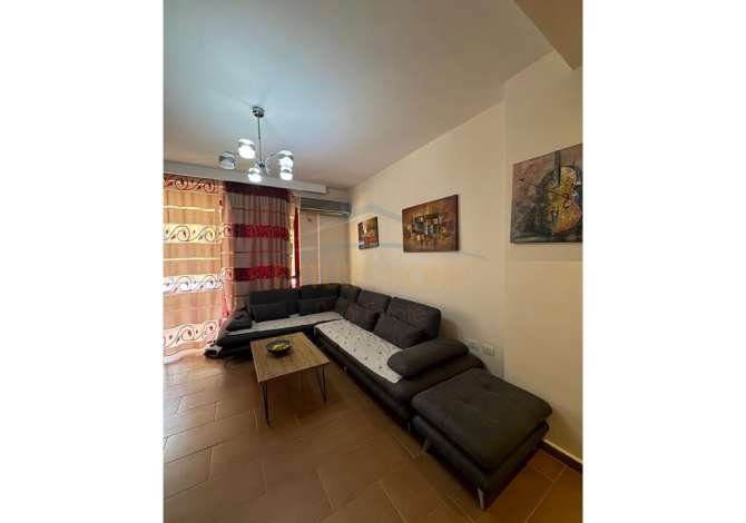 Shtepi me qera 2+1 ne Tirane - 700 Euro