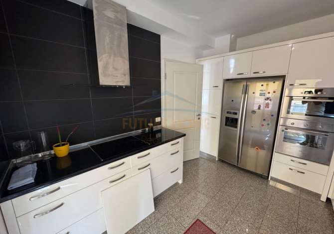 Shtepi me qera 3+1 ne Tirane - 1,800 Euro