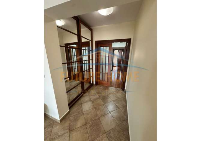 Shtepi me qera 2+1 ne Tirane - 1,250 Euro
