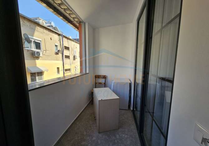 Shtepi me qera 2+1 ne Tirane - 1,200 Euro