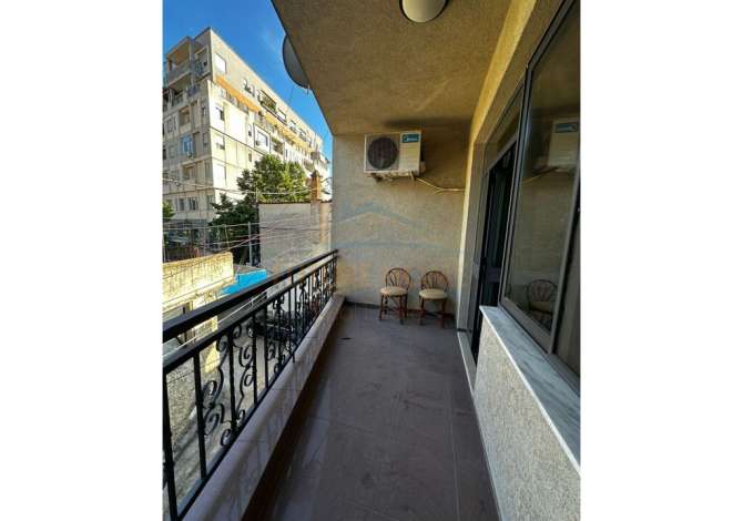Shtepi me qera 2+1 ne Tirane - 800 Euro