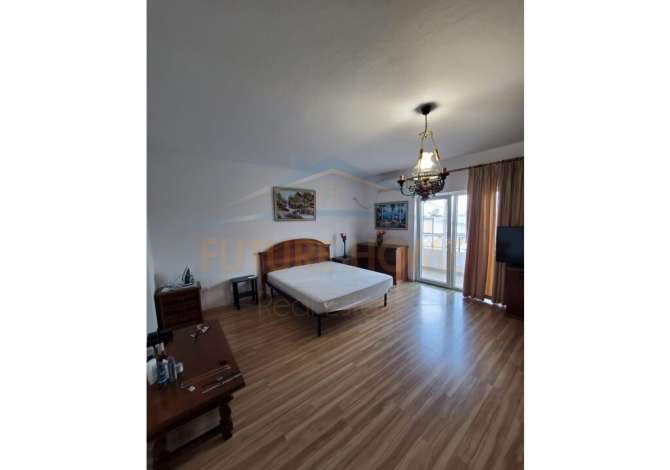 Shtepi me qera 2+1 ne Tirane - 1,000 Euro