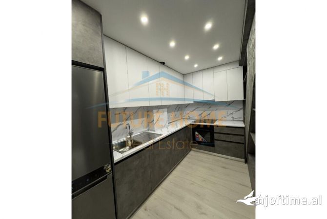 Shtepi ne shitje Apartament ne Tirane, 1+1, Mobilimi E mobiluar, Pagesa 190,000  Euro.