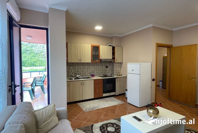 Shtepi ne shitje Apartament ne Durres, 1+1, Mobilimi E mobiluar, Pagesa 80,000  Euro.