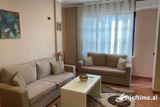 Shtepi ne shitje Apartament ne Durres, 1+1, Mobilimi E mobiluar, Pagesa 80,000  Euro.