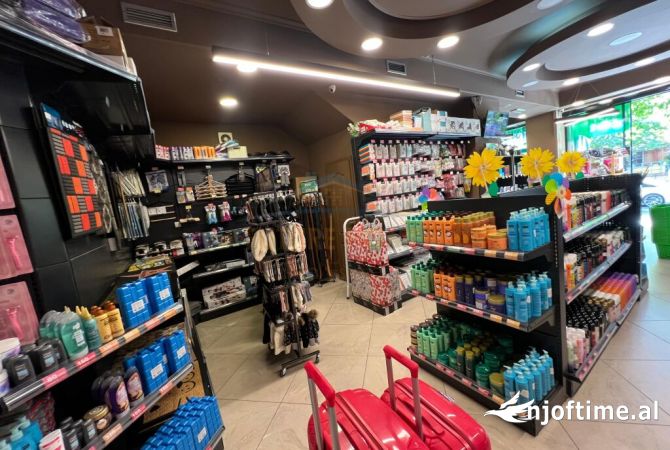 Ambient biznesi me qera 1+1 ne Tirane - 8,000 Euro