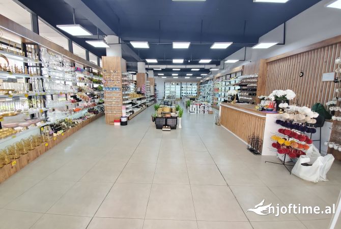 Ambient biznesi ne shitje 1+1 ne Tirane - 1,600,000 Euro
