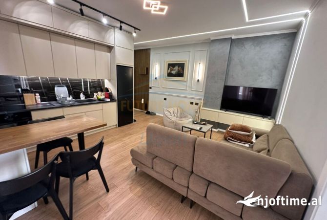 Shtepi ne shitje Apartament ne Tirane, 1+1, Mobilimi E mobiluar, Pagesa 120,000  Euro.