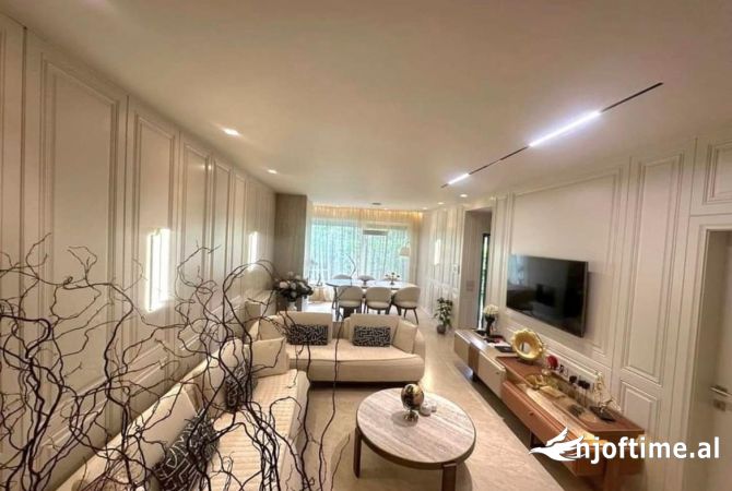 Shtepi ne shitje 3+1 ne Tirane - 470,000 Euro