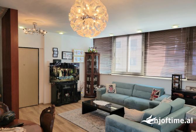 Shtepi ne shitje 2+1 ne Tirane - 300,000 Euro