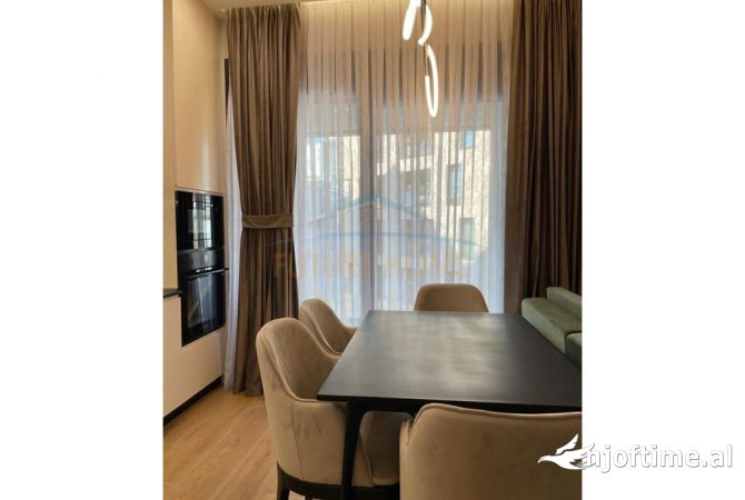 Shtepi me qera 1+1 ne Tirane - 900 Euro