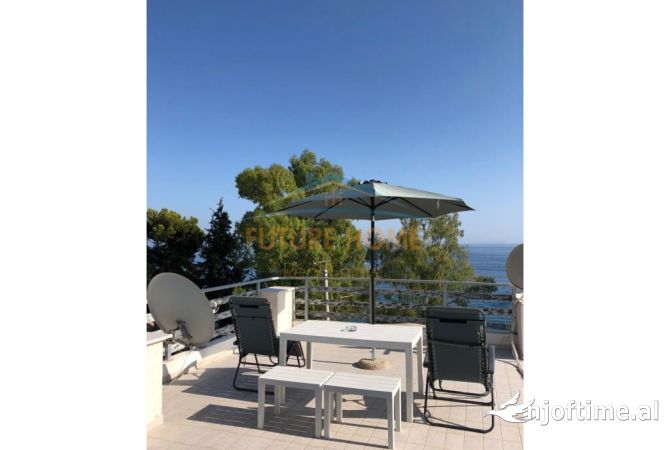 Casa in vendita Garsoniere a Valona - 450,000 Euro