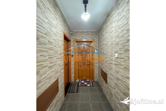 Shtepi ne shitje Apartament ne Tirane, 1+1, Mobilimi E mobiluar, Pagesa 135,000  Euro.