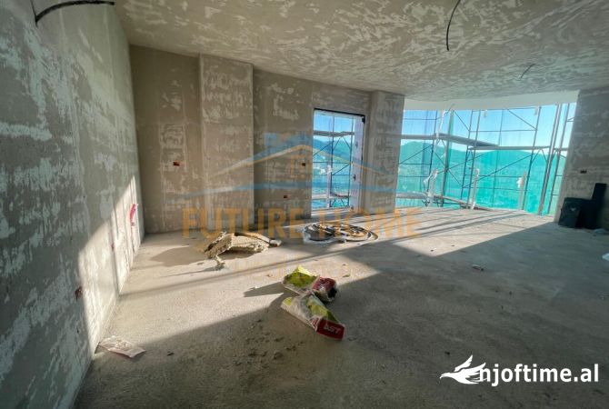 Shtepi ne shitje Apartament ne Tirane, 2+1, Mobilimi Bosh, pa mobiluar, Pagesa 300,000  Euro.