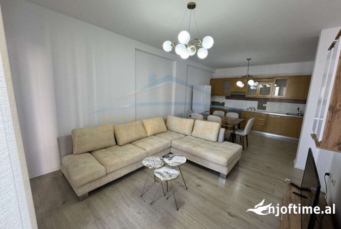 Shtepi me qera Apartament ne Tirane, 2+1, Mobilimi E mobiluar, Pagesa 500  Euro.