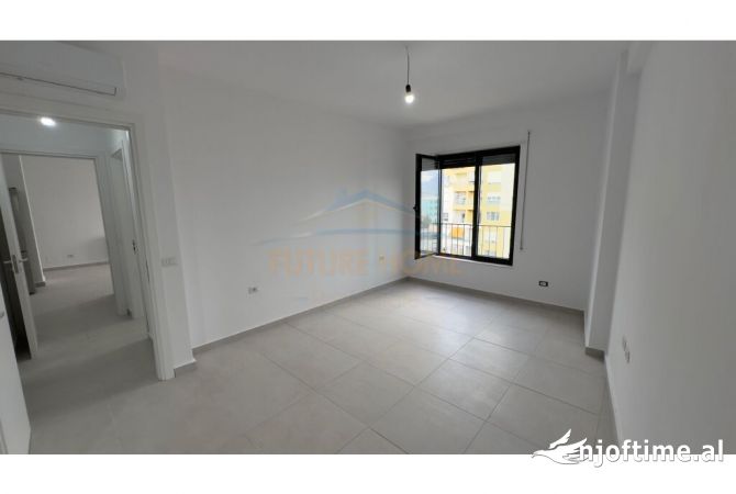 Shtepi me qera Apartament ne Tirane, 2+1, Mobilimi Bosh, pa mobiluar, Pagesa 750  Euro.