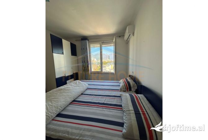 Shtepi me qera Apartament ne Tirane, 3+1, Mobilimi E mobiluar, Pagesa 900  Euro.