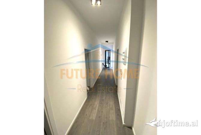 Ambient biznesi me qera 3+1 ne Tirane - 1,000 Euro