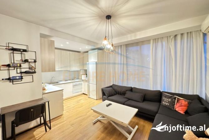 Shtepi ne shitje Apartament ne Tirane, 2+1, Mobilimi E mobiluar, Pagesa 132,000  Euro.