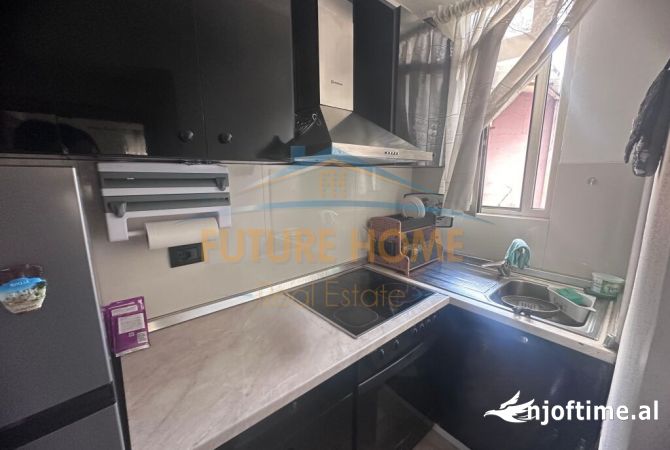 Shtepi ne shitje Apartament ne Tirane, 1+1, Mobilimi E mobiluar, Pagesa 98,000  Euro.