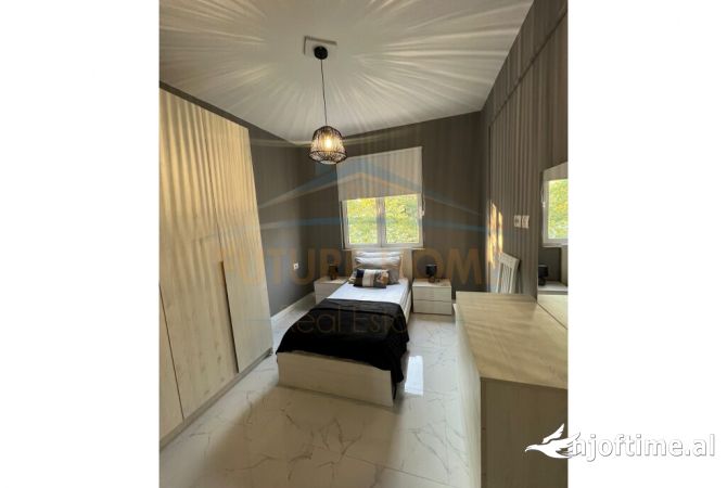 Shtepi me qera Apartament ne Tirane, 2+1, Mobilimi E mobiluar, Pagesa 850  Euro.