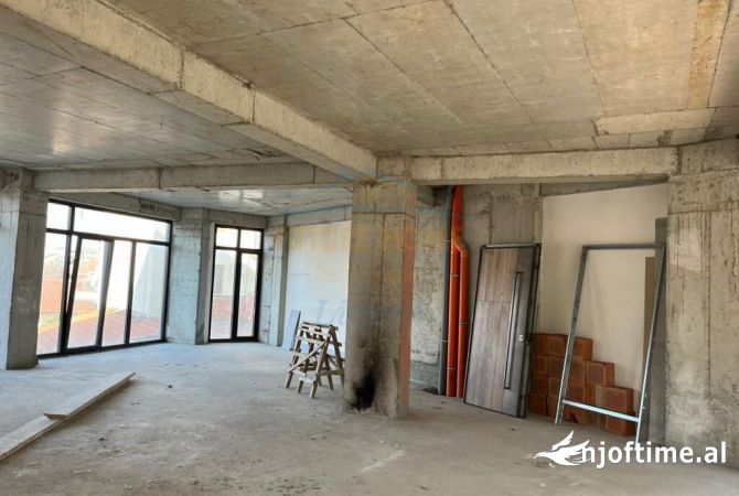 Ambient biznesi ne shitje 3+1 ne Tirane - 340,000 Euro