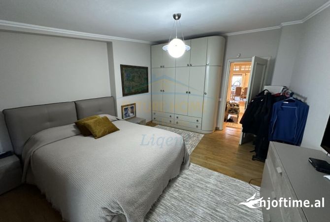 Shtepi ne shitje 3+1 ne Tirane - 475,000 Euro