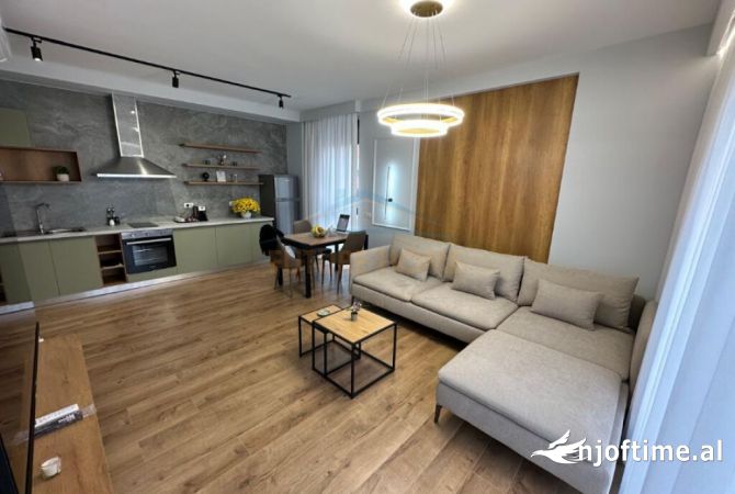 Shtepi ne shitje 5+1 ne Tirane - 649,000 Euro