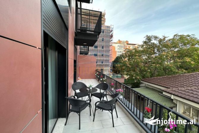 Shtepi ne shitje Apartament ne Tirane, 5+1, Mobilimi E mobiluar, Pagesa 649,000  Euro.