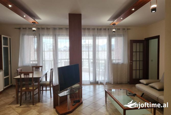 Shtepi me qera Apartament ne Tirane, 2+1, Mobilimi E mobiluar, Pagesa 1,100  Euro.