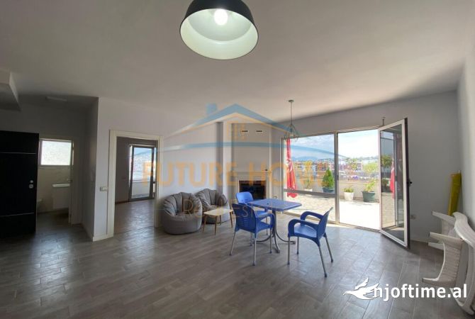 Shtepi ne shitje Apartament ne Tirane, 2+1, Mobilimi Bosh, pa mobiluar, Pagesa 250,000  Euro.