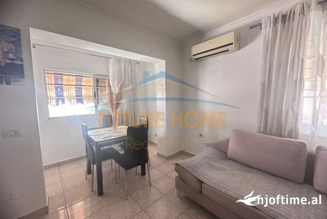 Shtepi ne shitje Apartament ne Tirane, 1+1, Mobilimi E mobiluar, Pagesa 98,000  Euro.
