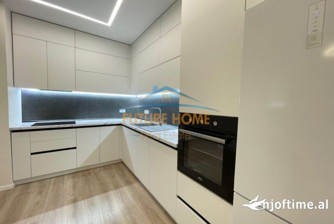 Shtepi ne shitje Apartament ne Tirane, 3+1, Mobilimi E mobiluar, Pagesa 275,000  Euro.