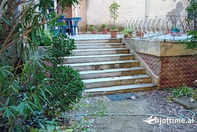 Shtepi ne shitje 5+1 ne Durres - 550,000 Euro