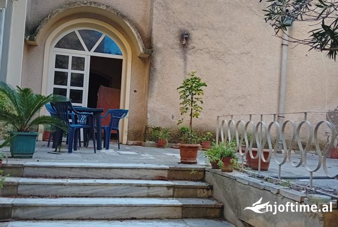 Shtepi ne shitje 5+1 ne Durres - 550,000 Euro