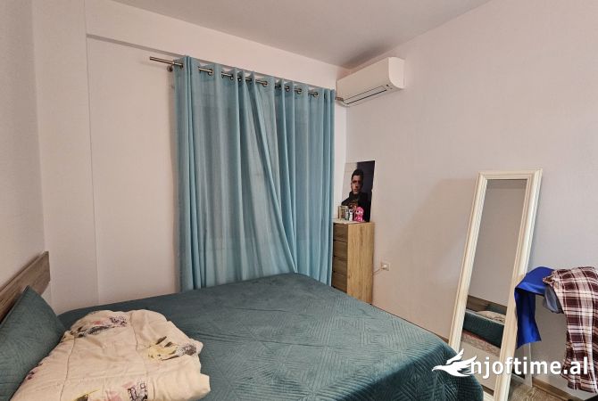 Shtepi ne shitje Apartament ne Tirane, 2+1, Mobilimi E mobiluar, Pagesa 195,000  Euro.