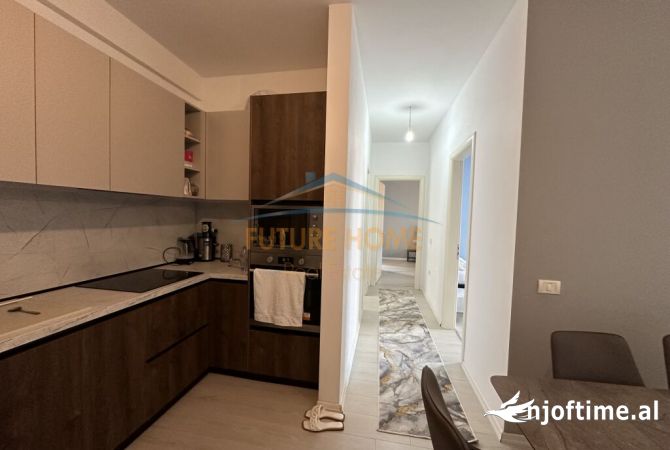 Shtepi ne shitje Apartament ne Tirane, 2+1, Mobilimi E mobiluar, Pagesa 190,000  Euro.