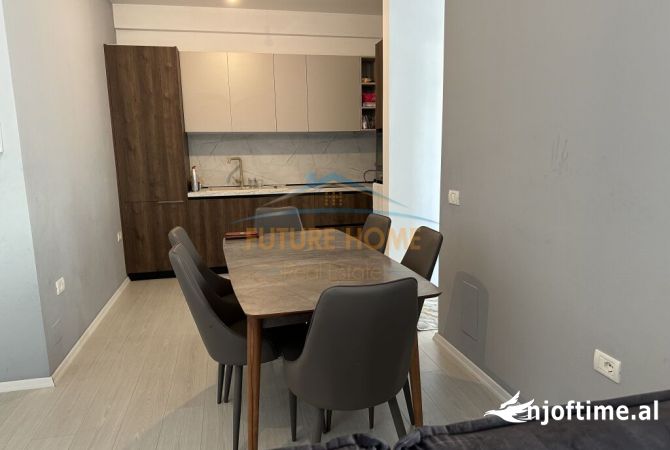 Shtepi ne shitje Apartament ne Tirane, 2+1, Mobilimi E mobiluar, Pagesa 190,000  Euro.