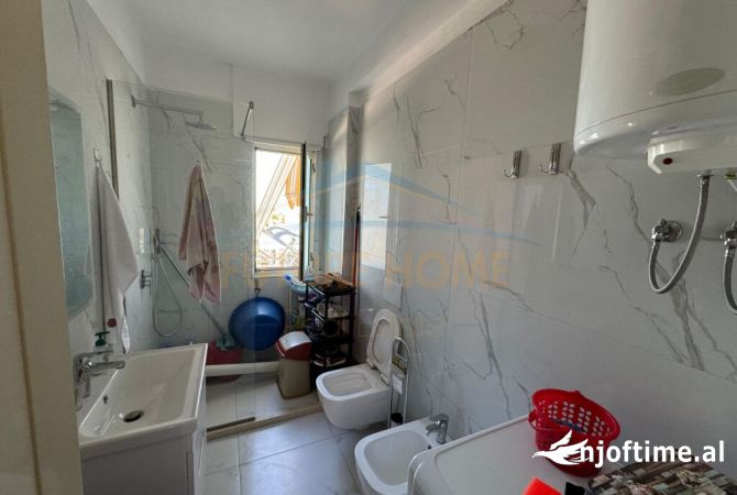 Shtepi ne shitje Apartament ne Durres, 1+1, Mobilimi E mobiluar, Pagesa 150,000  Euro.