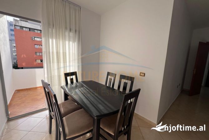 Shtepi ne shitje Apartament ne Tirane, 2+1, Mobilimi E mobiluar, Pagesa 131,000  Euro.