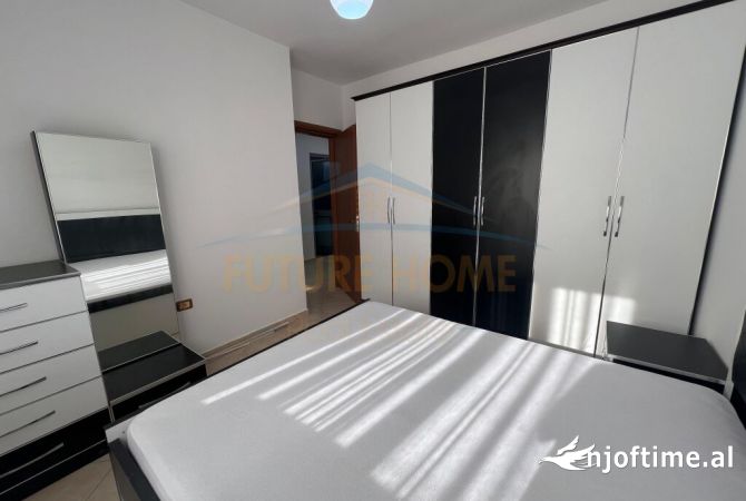 Shtepi ne shitje Apartament ne Tirane, 2+1, Mobilimi E mobiluar, Pagesa 131,000  Euro.