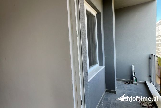 Shtepi ne shitje Apartament ne Tirane, 2+1, Mobilimi Bosh, pa mobiluar, Pagesa 99,900  Euro.