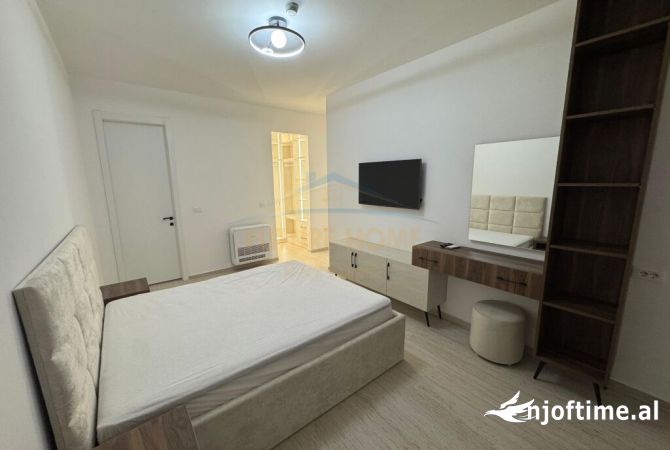 Shtepi me qera Apartament ne Tirane, 2+1, Mobilimi E mobiluar, Pagesa 1,800  Euro.